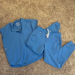 XS FIGS blue scrub set